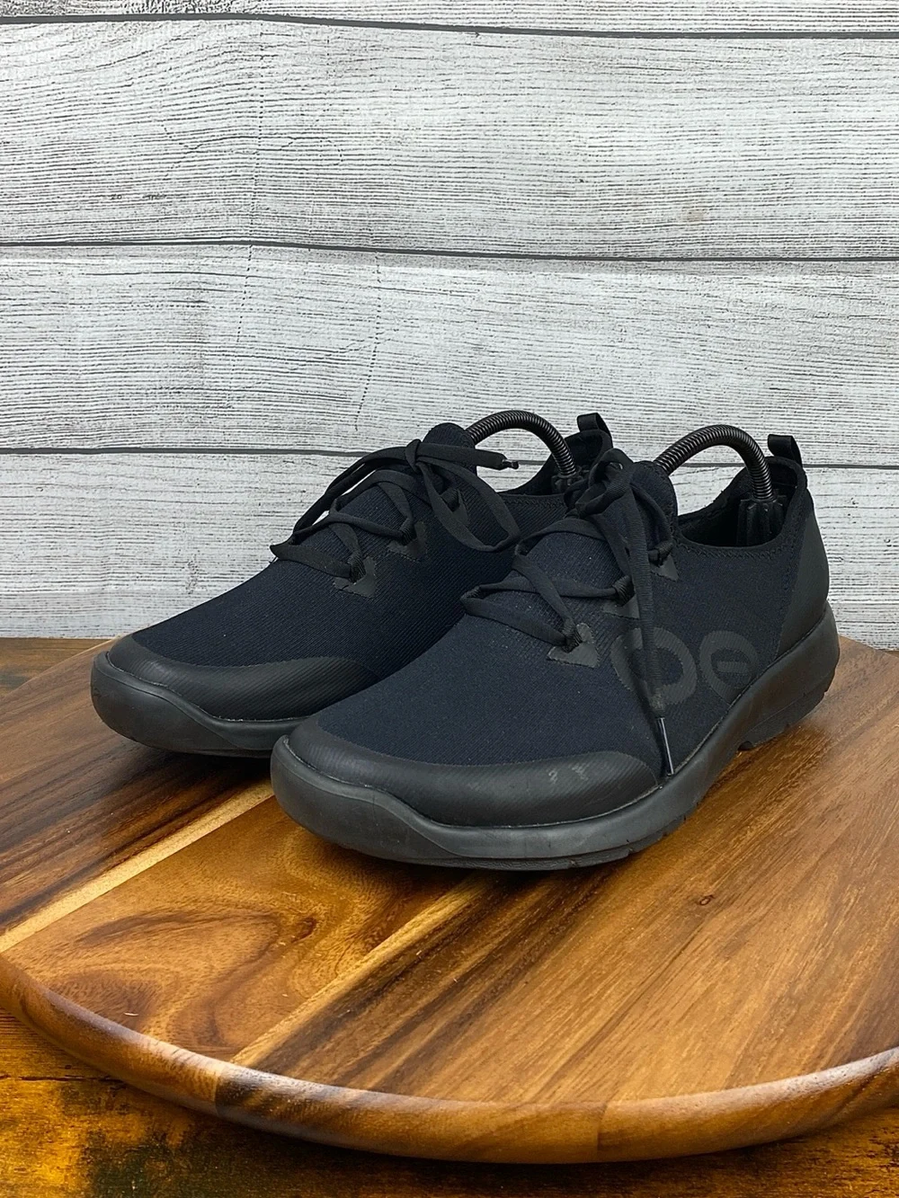 OOFOS OOmg Sport Lace Up Low Triple Black Comfort Recovery Shoes Men’s Size 10